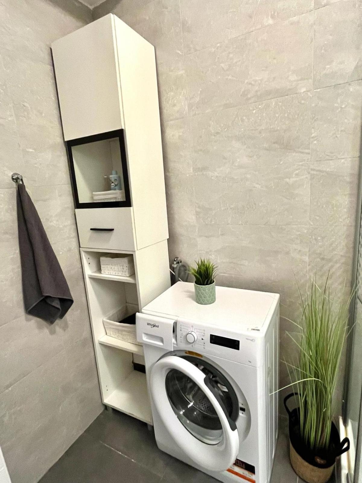 Apartment Adele - Old Town Μπρατισλάβα Εξωτερικό φωτογραφία